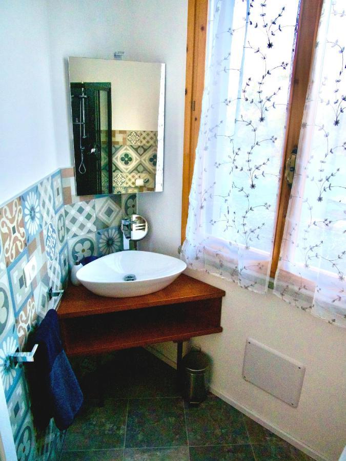 B&B Des Artistes Borzano Extérieur photo