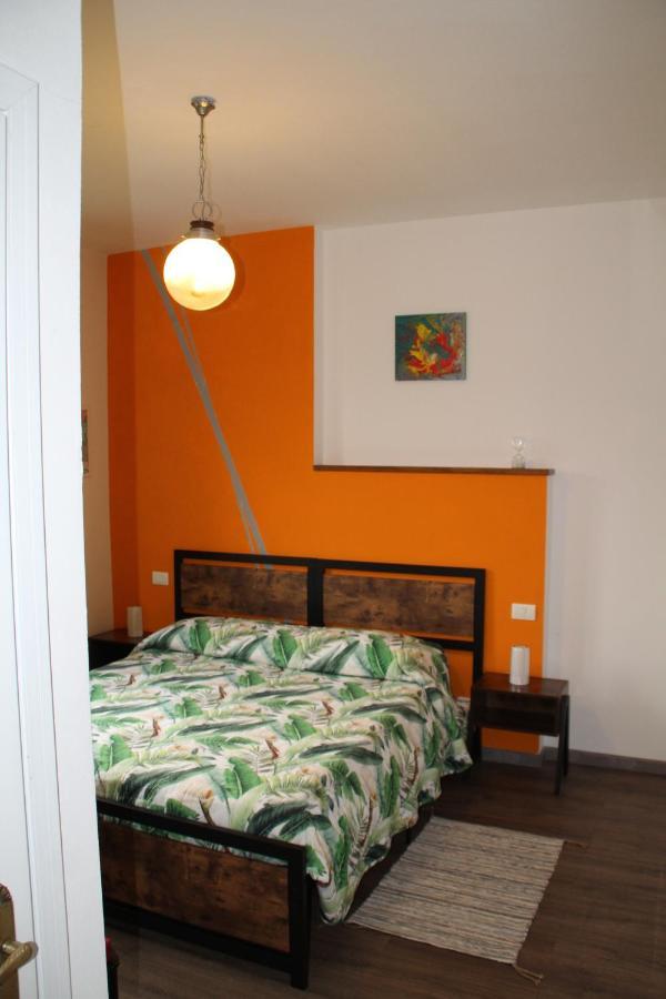 B&B Des Artistes Borzano Extérieur photo
