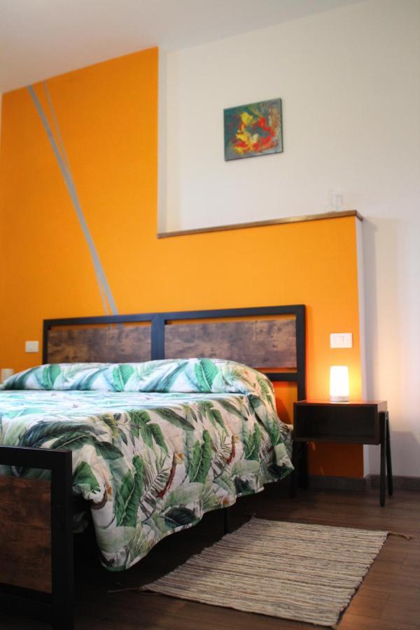 B&B Des Artistes Borzano Extérieur photo