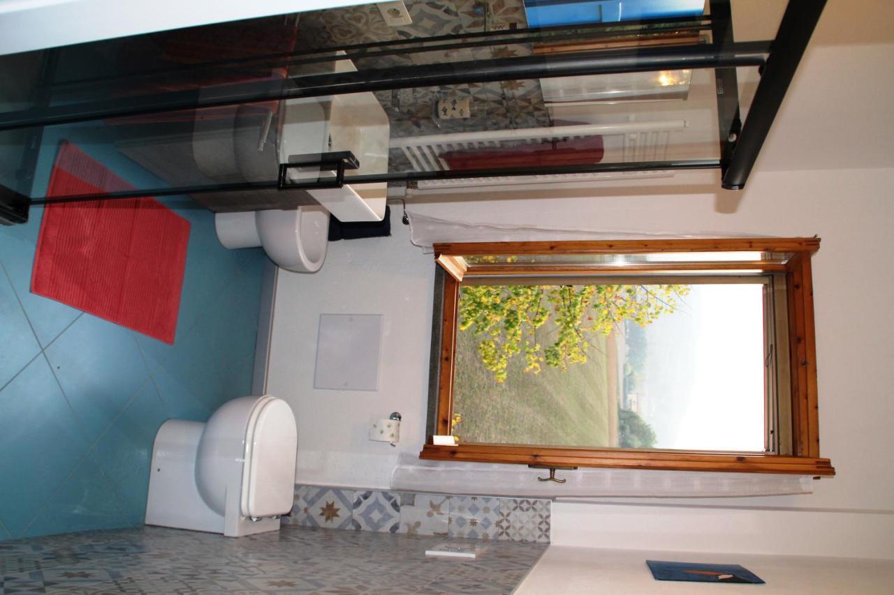 B&B Des Artistes Borzano Extérieur photo